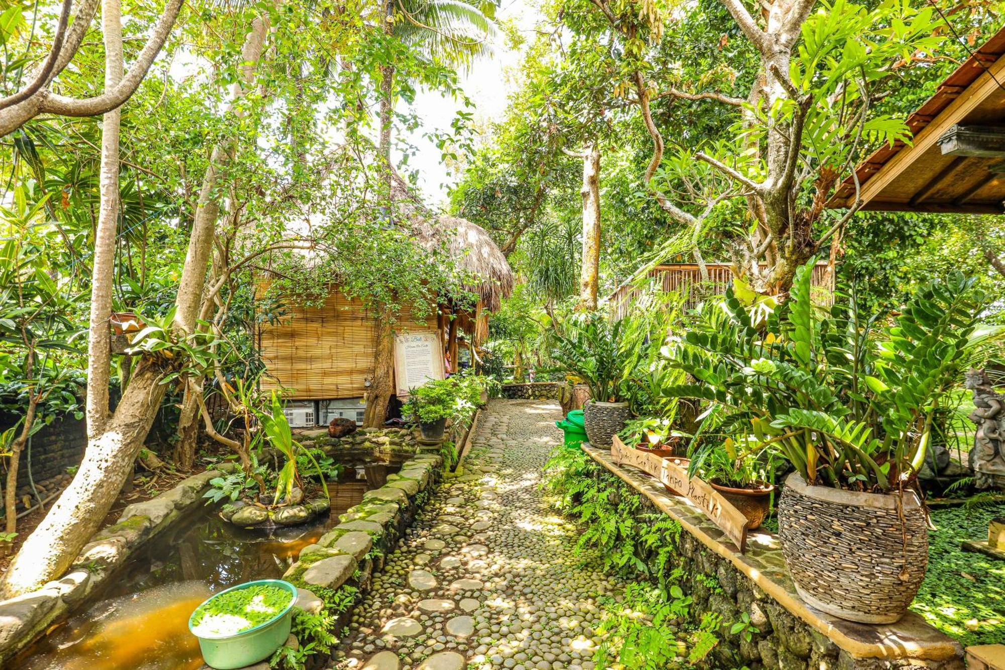 Omunity Bali Hotel Singaraja Exterior foto