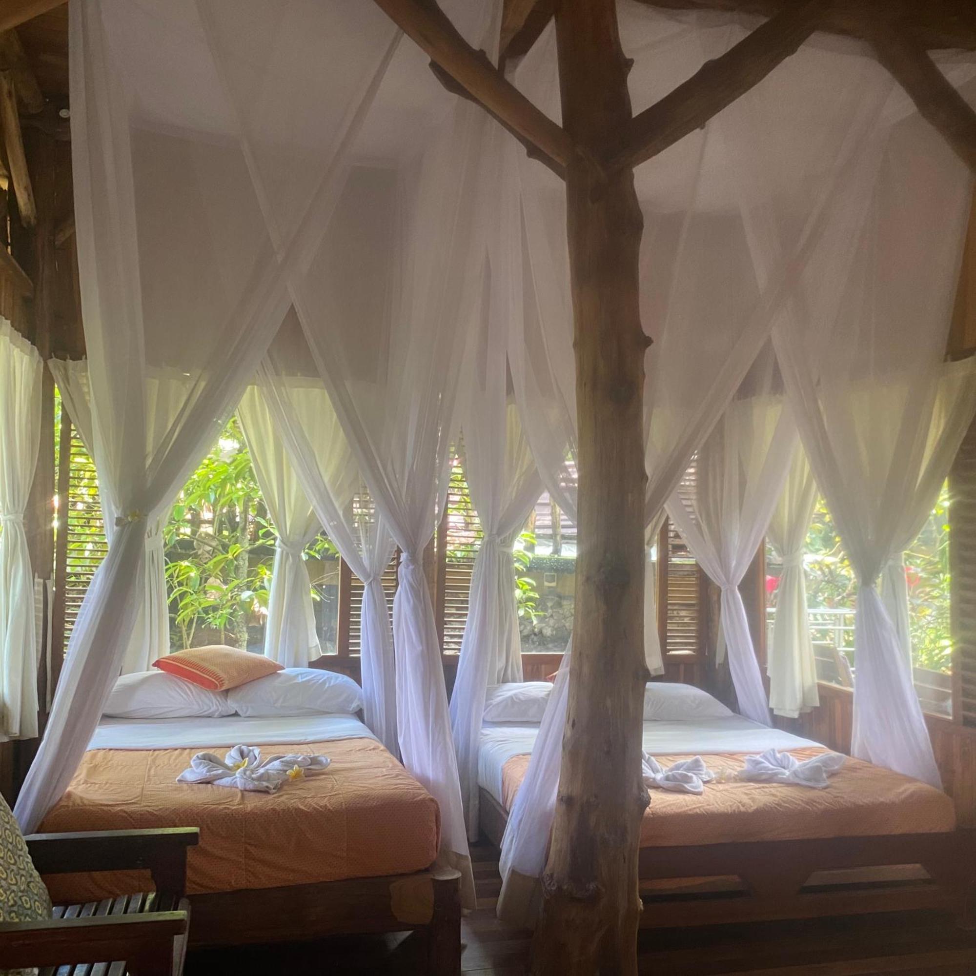 Omunity Bali Hotel Singaraja Exterior foto