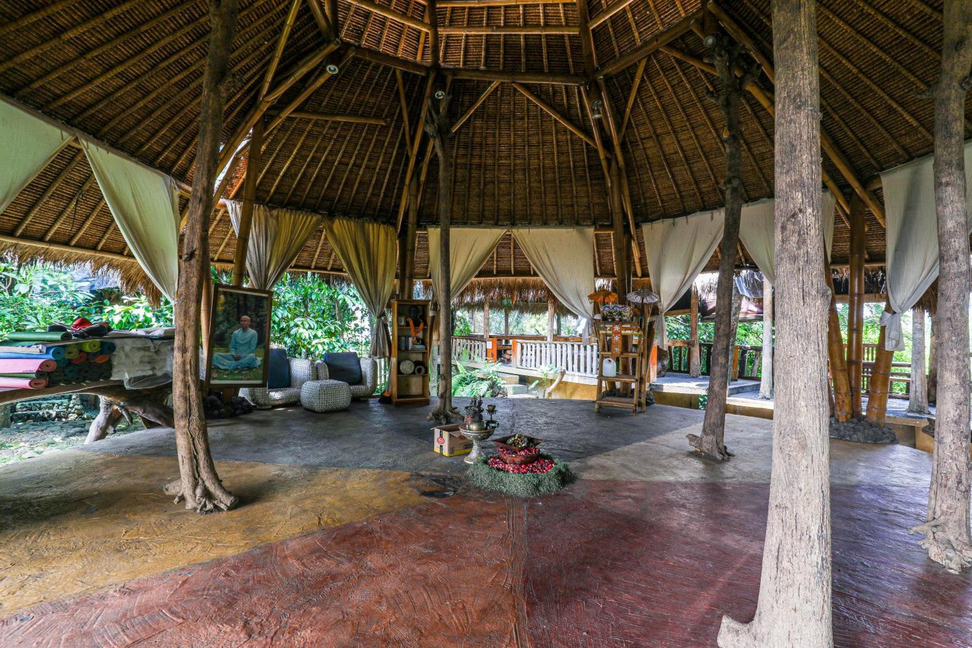 Omunity Bali Hotel Singaraja Exterior foto